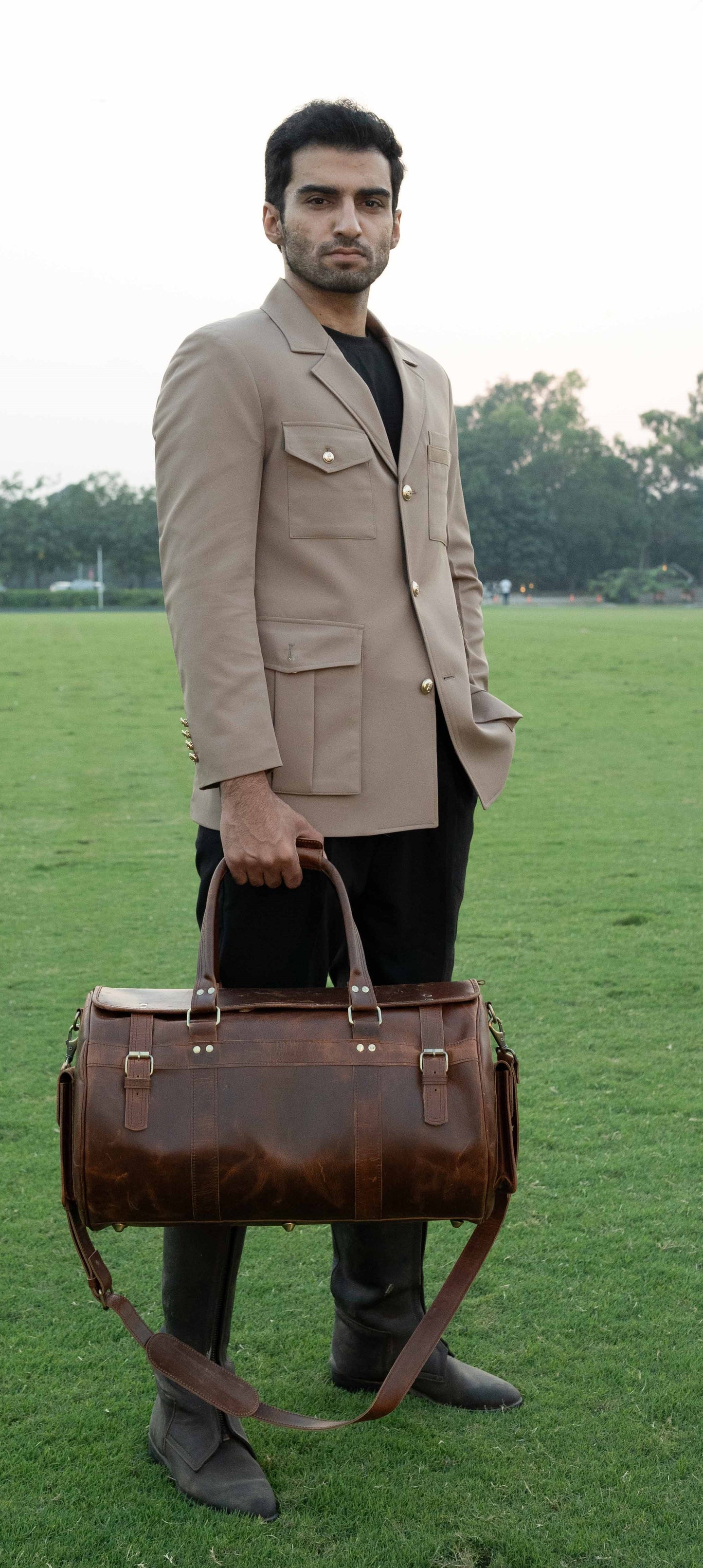 The Weekender Leather Barrel Duffel Bag | Classic Chestnut Full-Grain