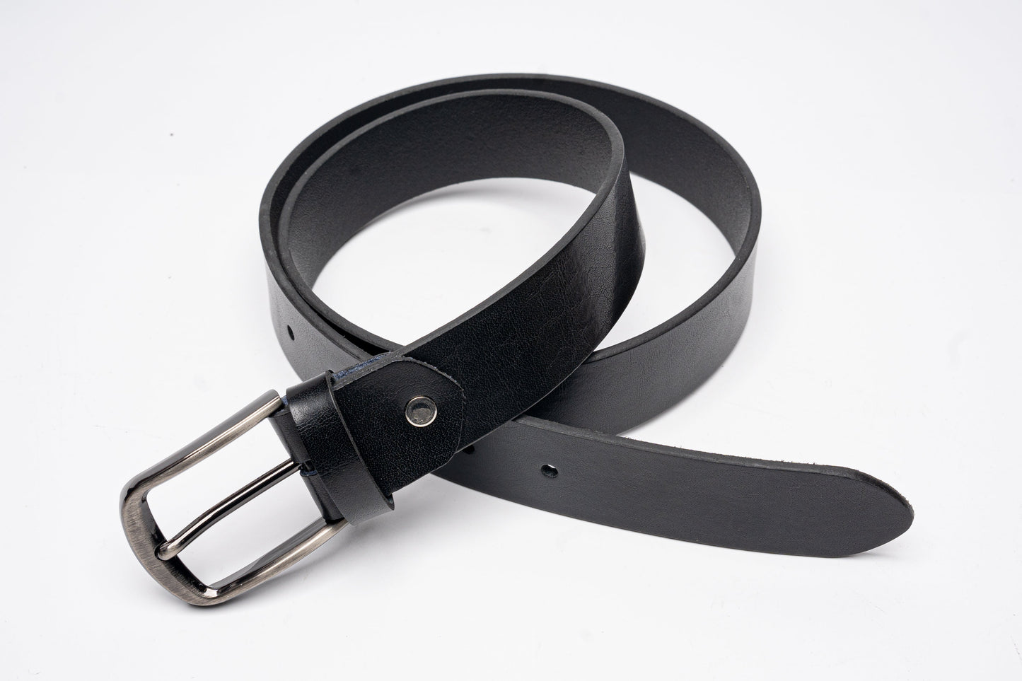 Classic Black Leather Belt – Gunmetal Buckle