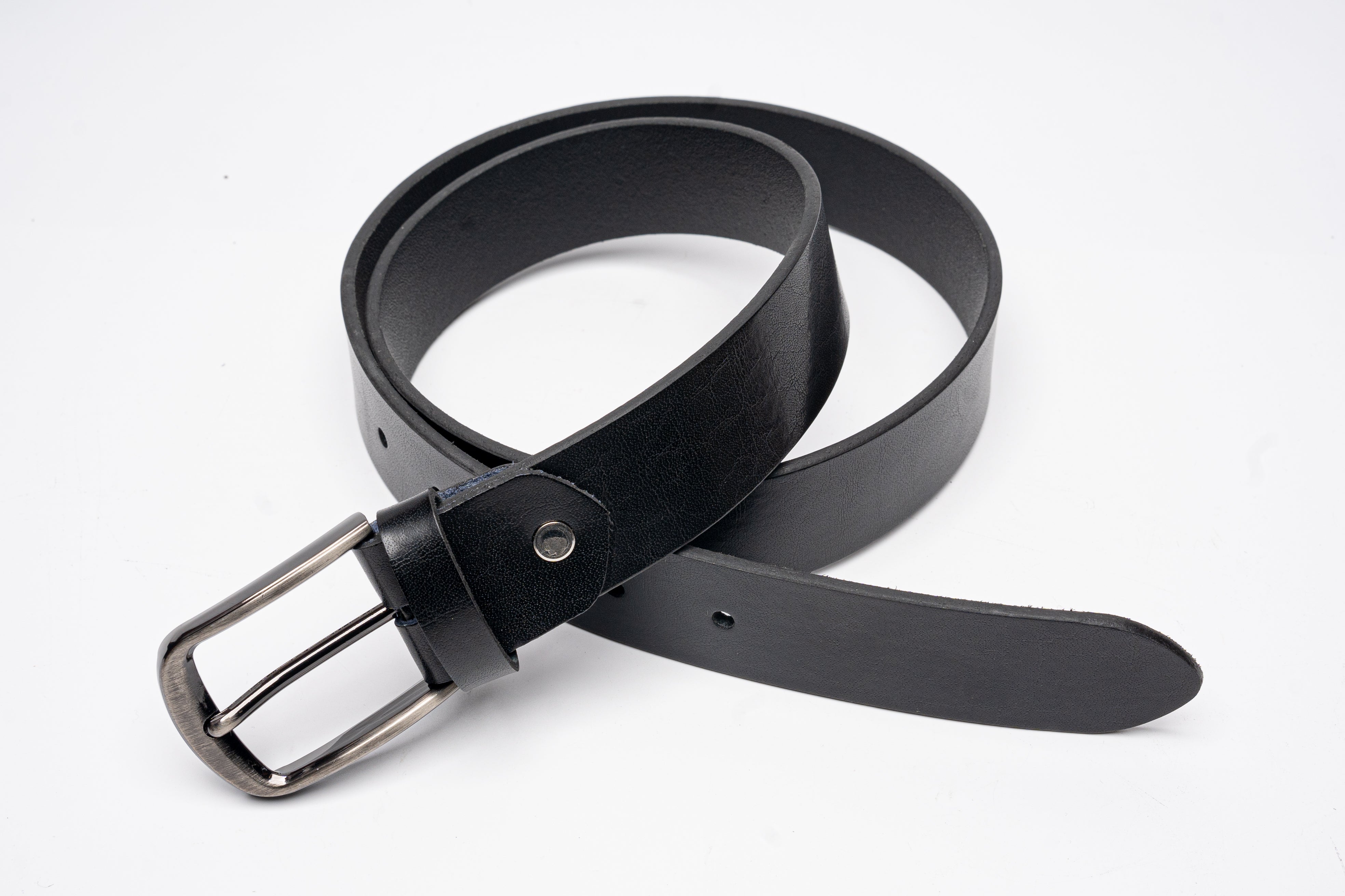 Classic Black Leather Belt – Gunmetal Buckle