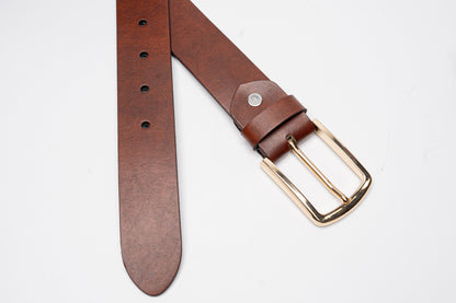Elegant Brown Leather Belt – Gold Buckle