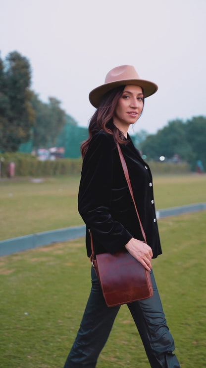 The Roamer Leather Crossbody Satchel | Small Full-Grain Messenger
